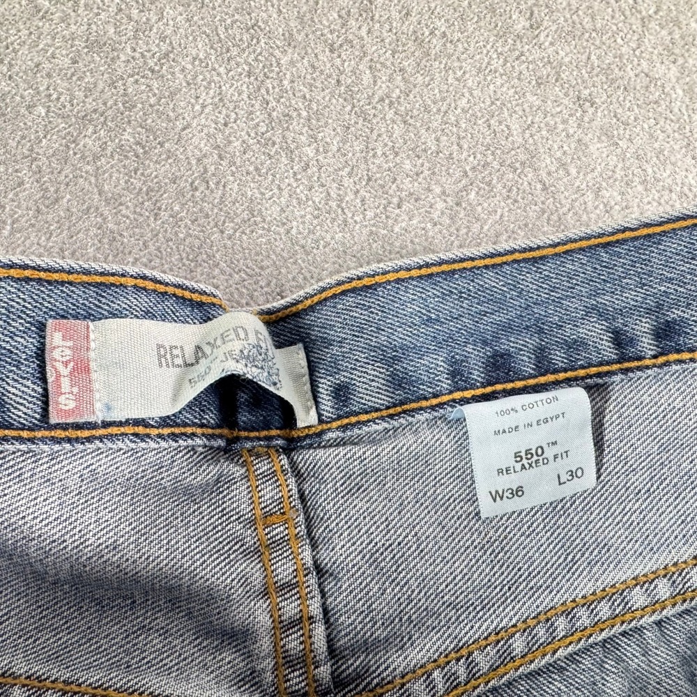 Vintage Levis 550 Relaxed Fit Jeans Mens 36x32 Blue NWOT Y2K - Picture 8 of 10